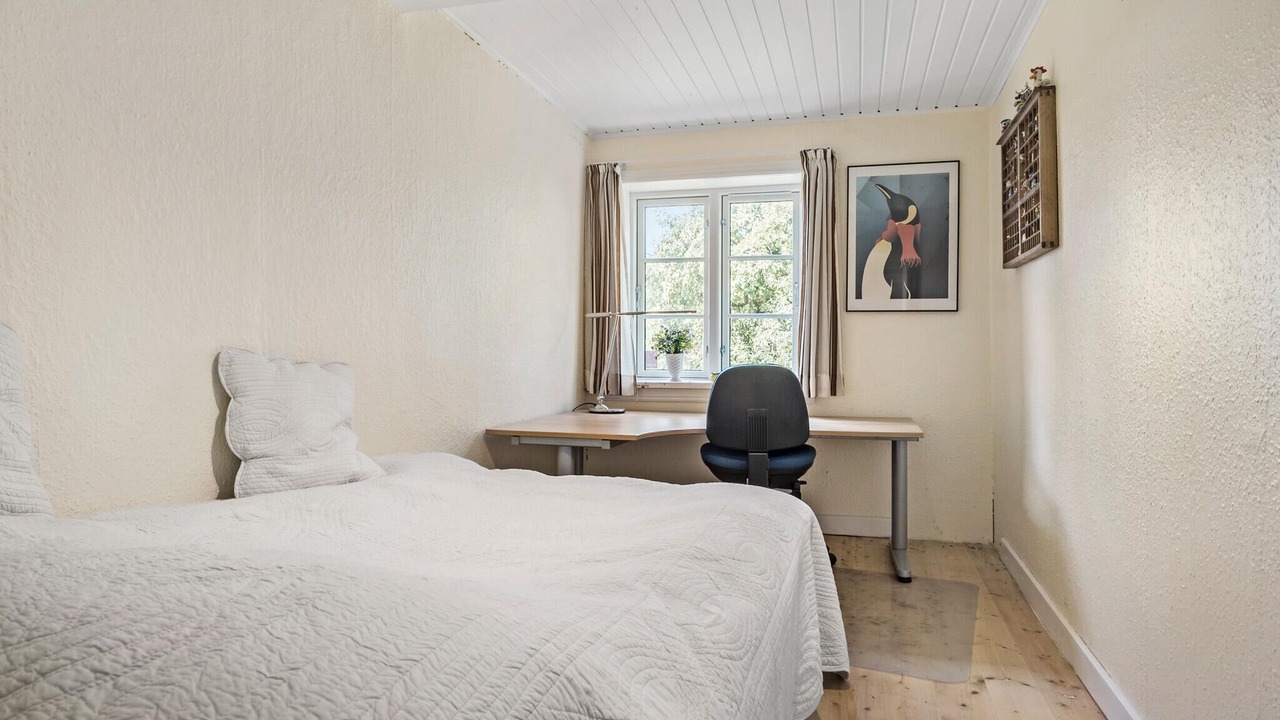 Photo of Others in Ronne