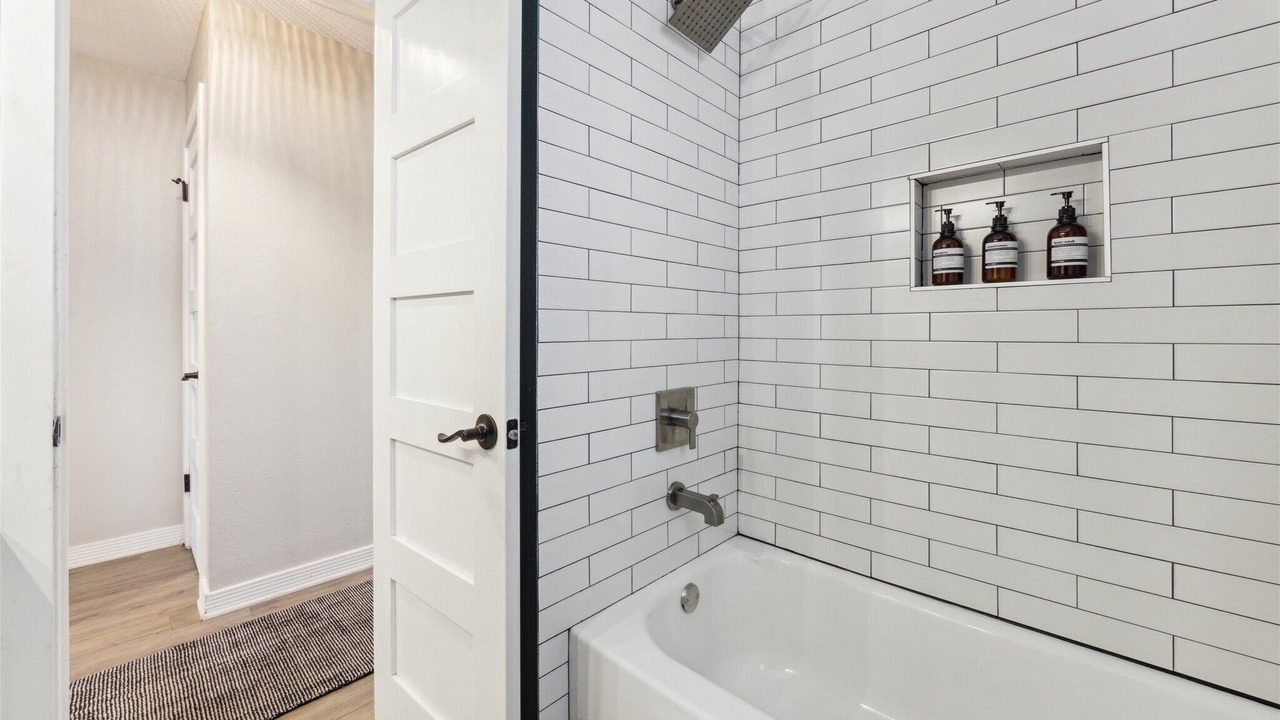Photo of Bathroom in Mesa Park