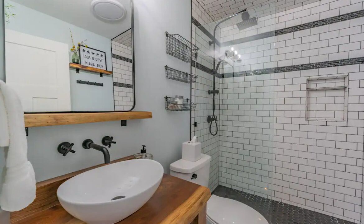 Photo of Bathroom in Ferrysburg