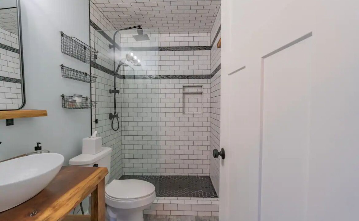 Photo of Bathroom in Ferrysburg