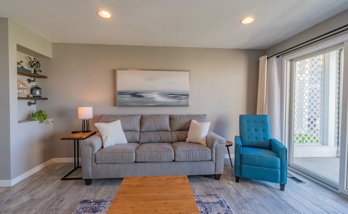 Photo of Livingroom in Ferrysburg