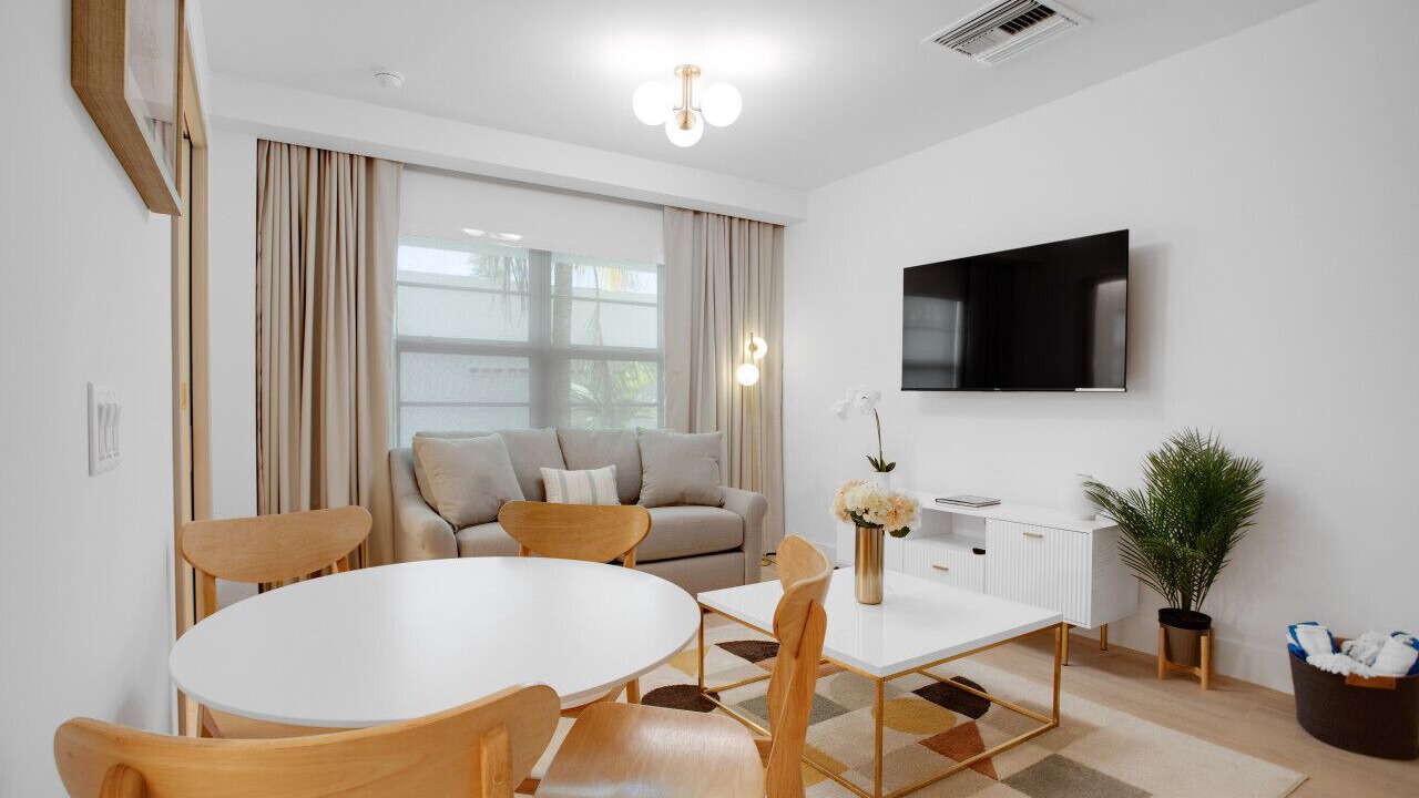 Photo of Livingroom in South Pointe