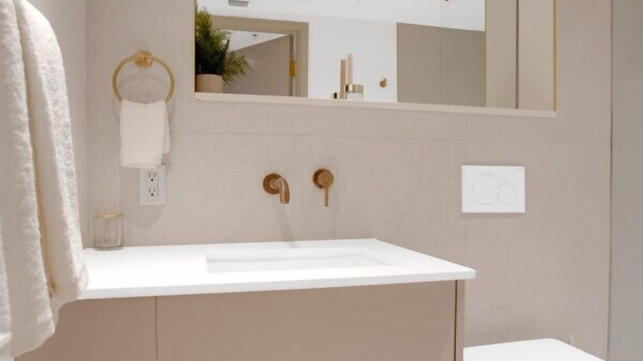 Photo of Bathroom in South Pointe