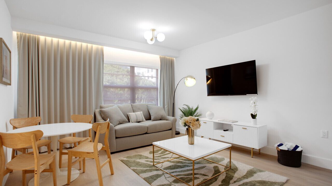 Photo of Livingroom in South Pointe