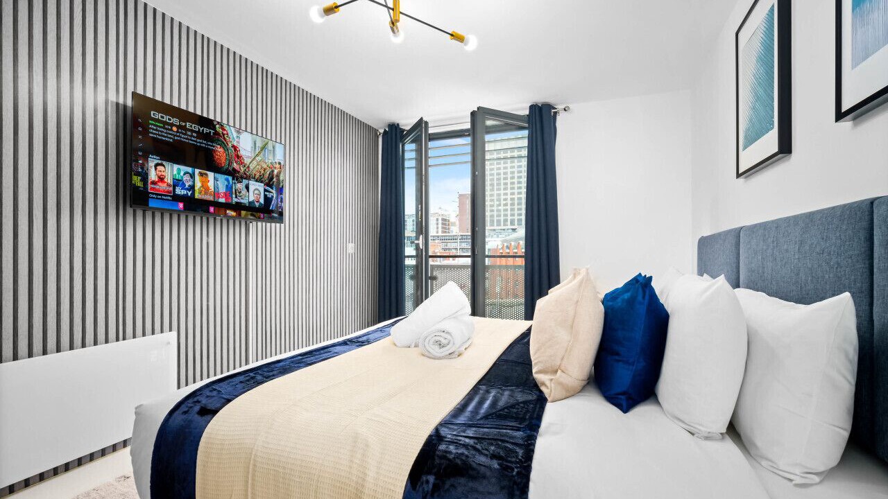 Photo of Bedroom in Theatreland Birmingham