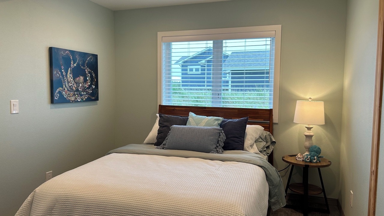 Photo of Bedroom in Cohassett Beach