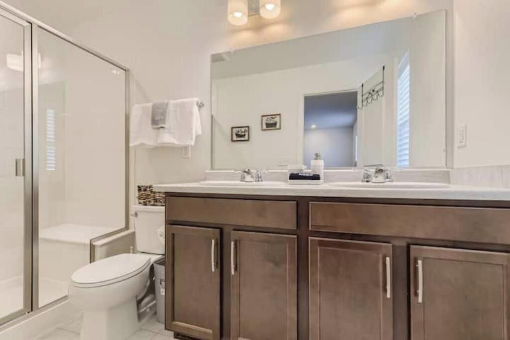 Photo of Bathroom in The Pinery