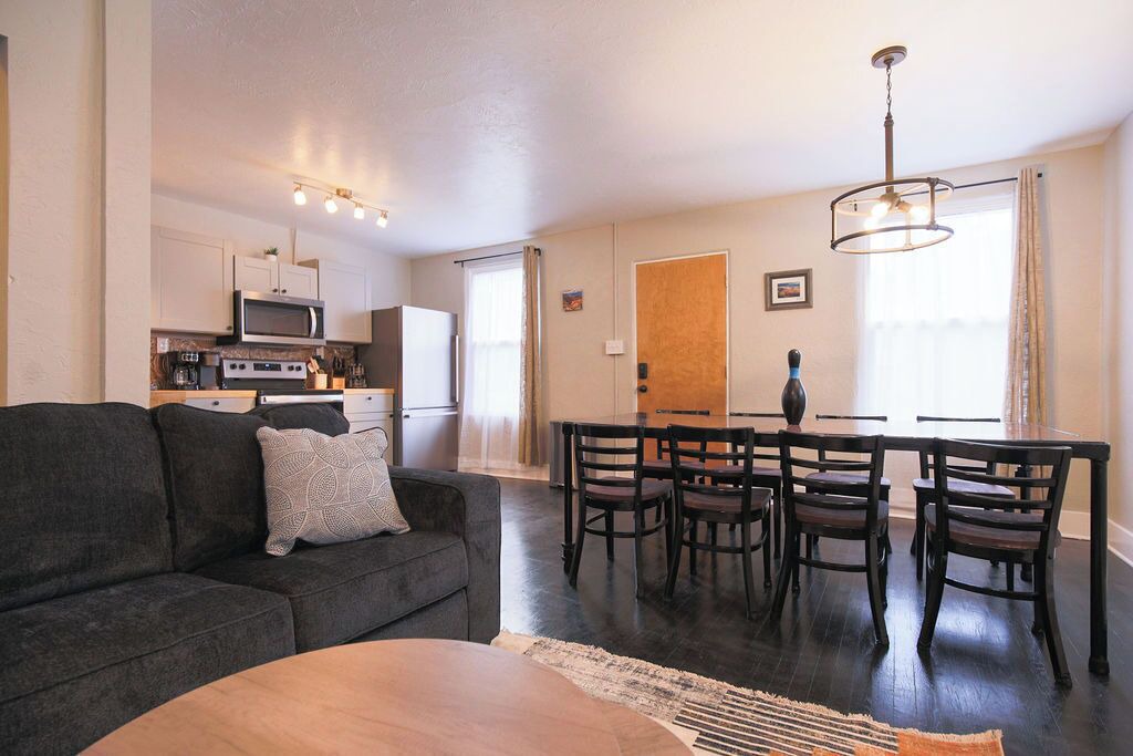 Photo of Livingroom in Canon City