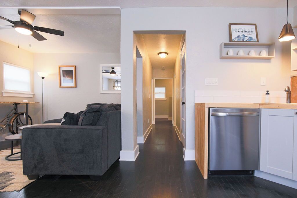 Photo of Livingroom in Canon City
