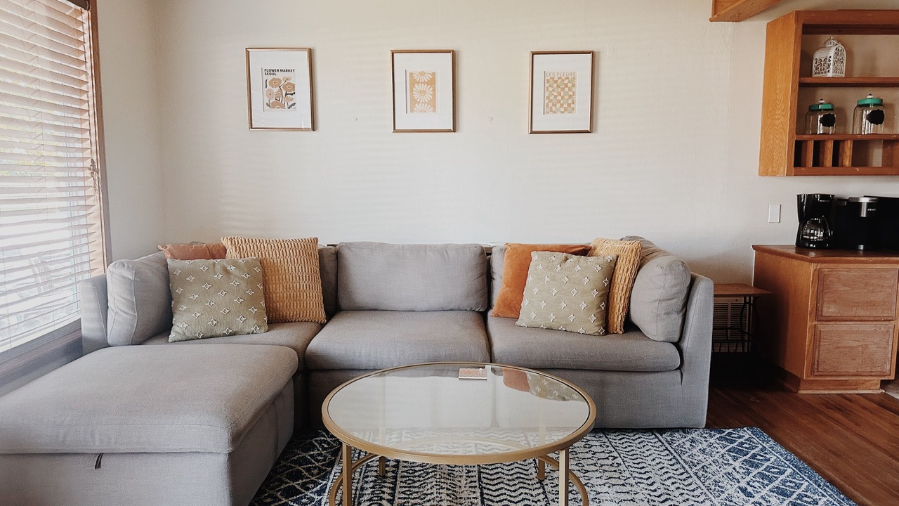 Photo of Livingroom in Jenks