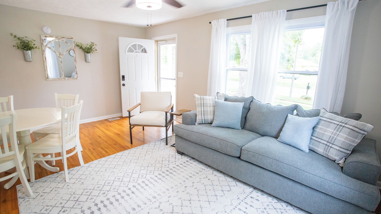 Photo of Livingroom in Lincoln