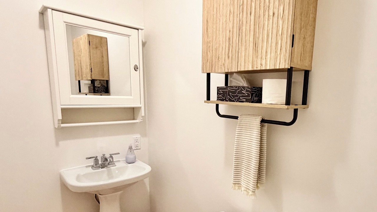 Photo of Bathroom in Waupoos