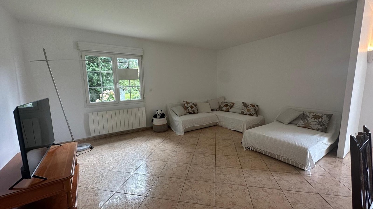 Photo of Bedroom in Saint-Vivien-de-Medoc