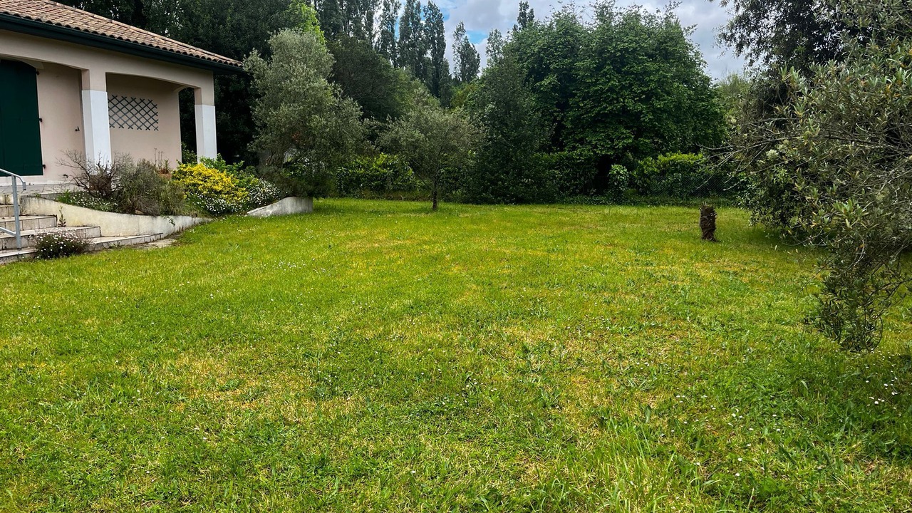 Photo of Outdoor in Saint-Vivien-de-Medoc