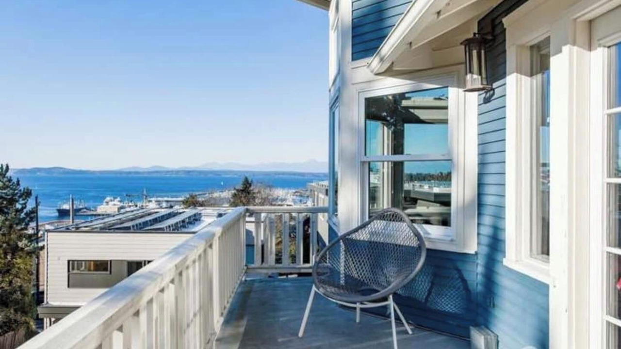 Photo of Patio Balcony in West Queen Anne