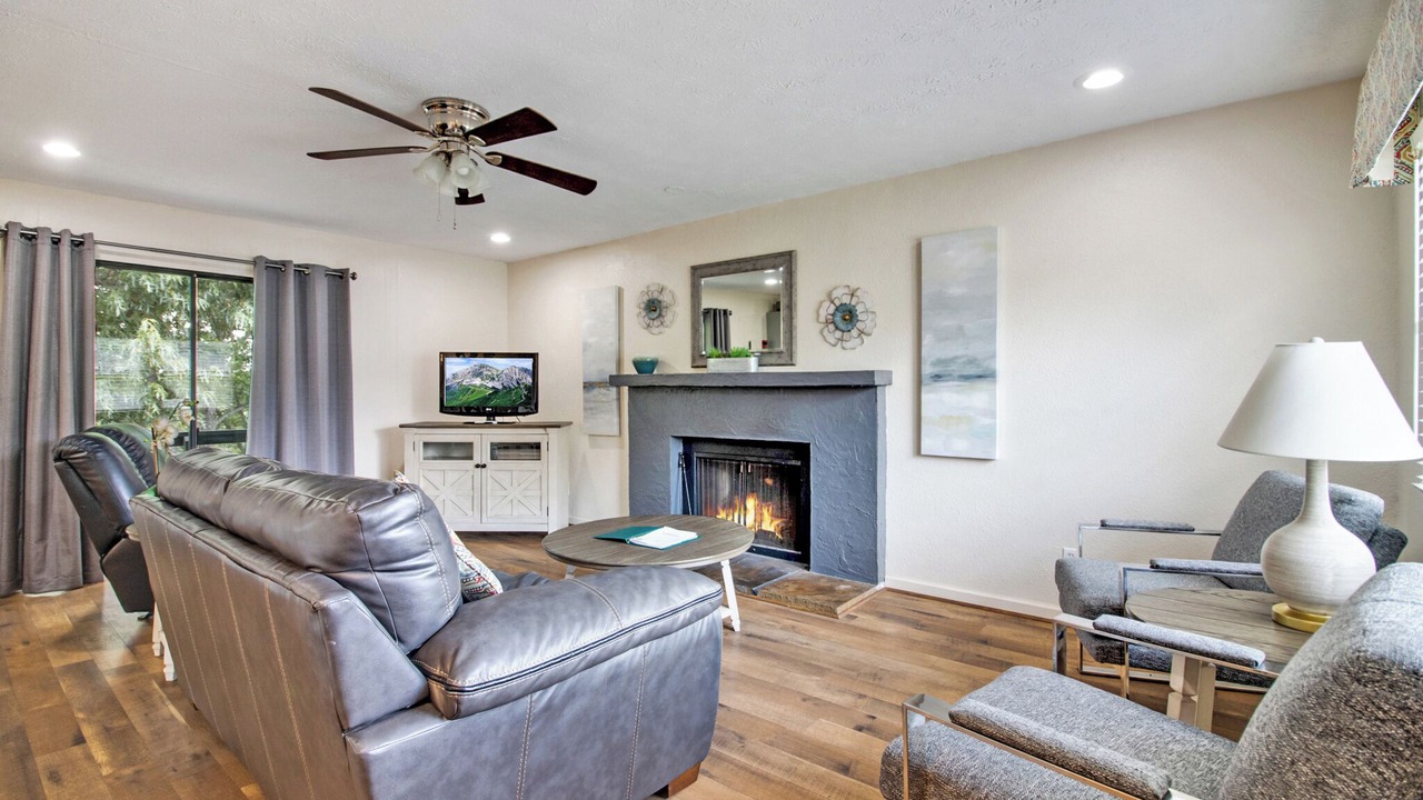 Photo of Livingroom in Lake Tansi