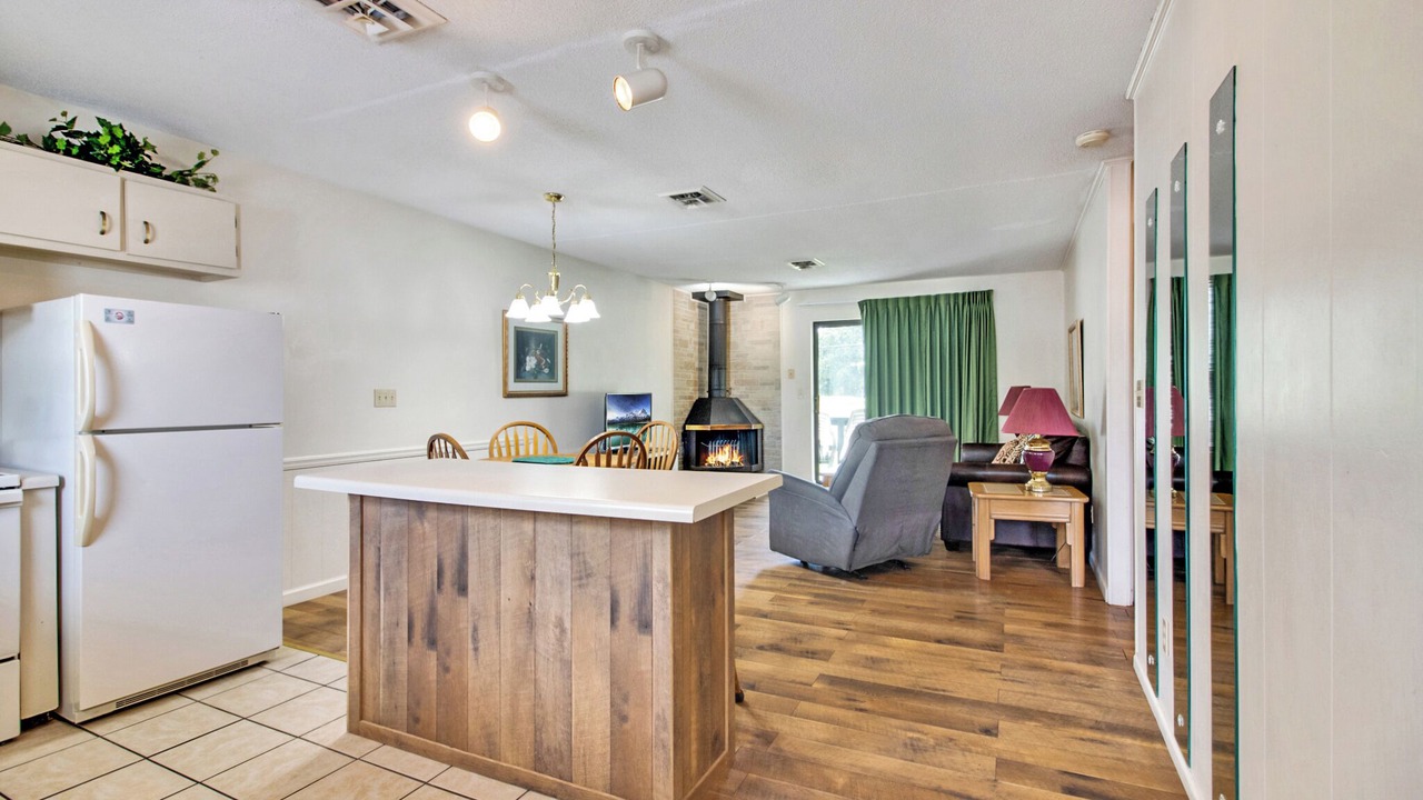 Photo of Bedroom in Lake Tansi
