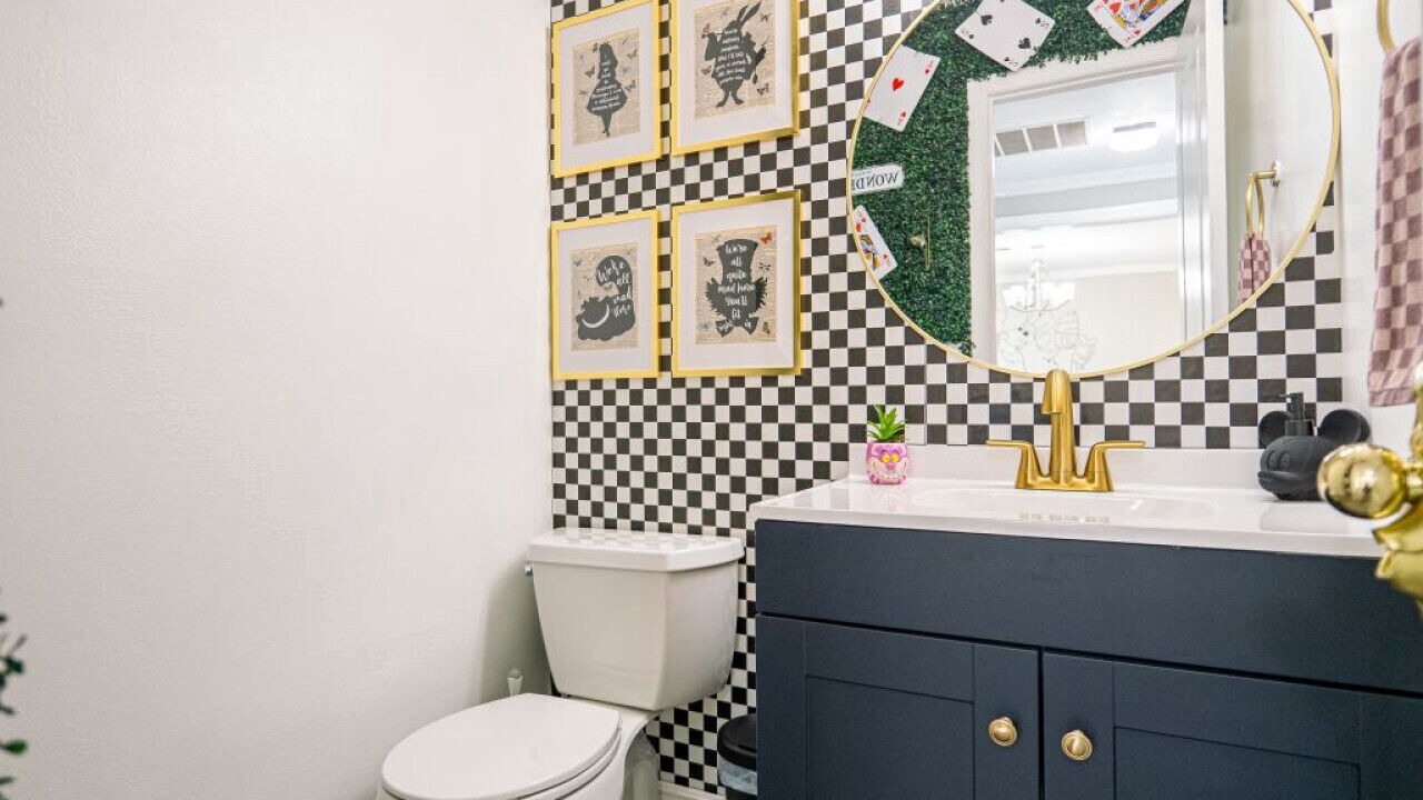 Photo of Bathroom in Buena Ventura Lakes