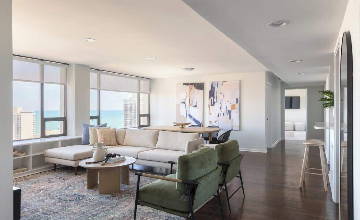 Photo of Livingroom in Rush and Division