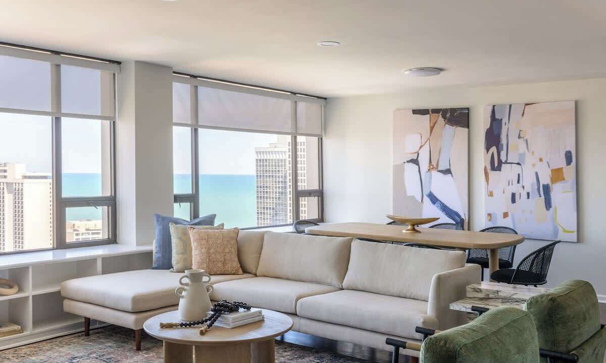Photo of Livingroom in Rush and Division