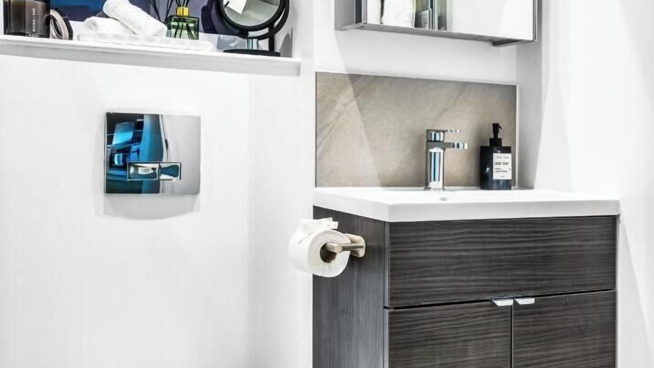 Photo of Bathroom in Harlington