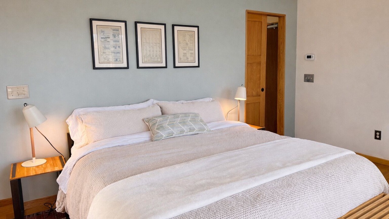Photo of Bedroom in Bakersville