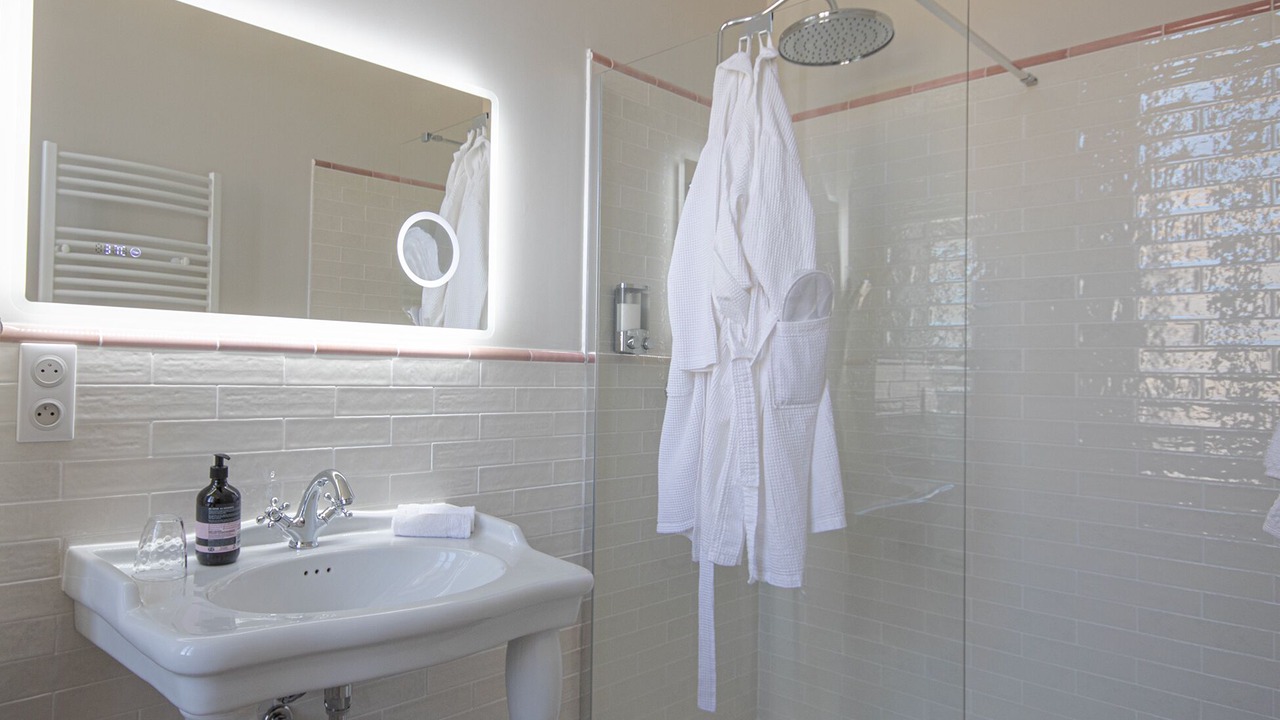 Photo of Bathroom in Nevian