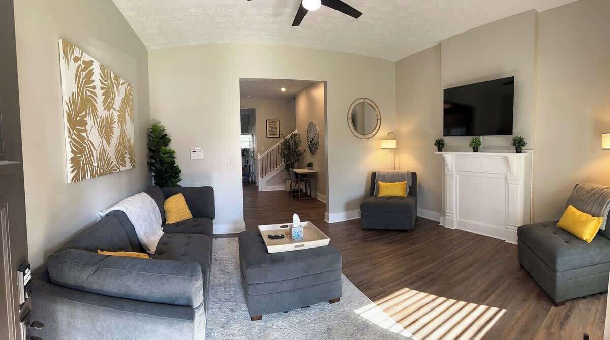 Photo of Livingroom in Indianapolis