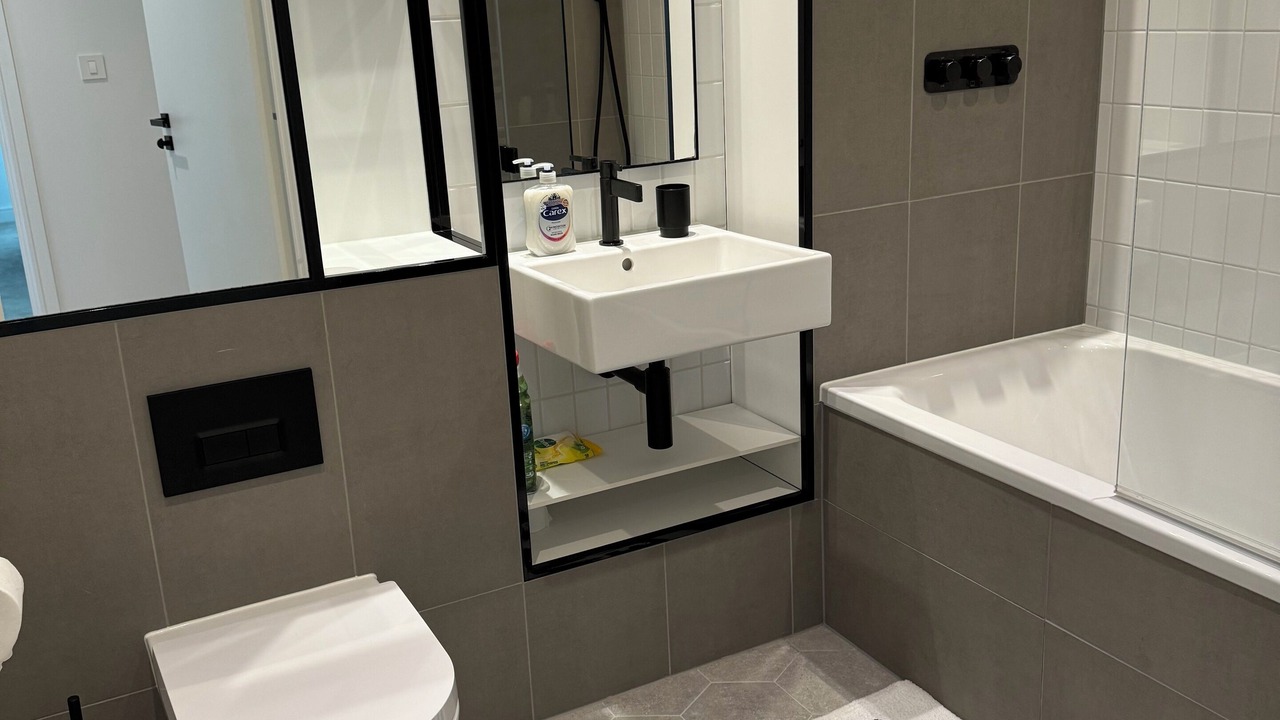 Photo of Bathroom in Alperton
