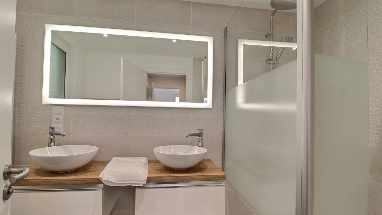 Photo of Bathroom in Plougar