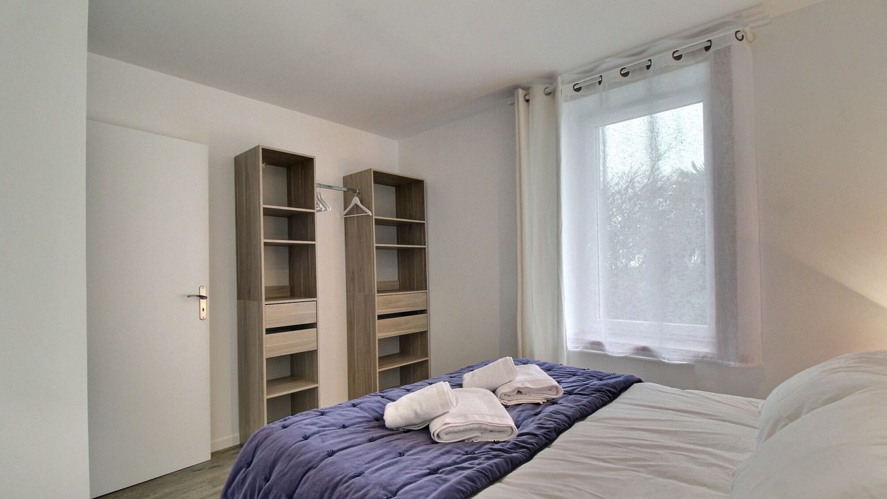 Photo of Bedroom in Plougar