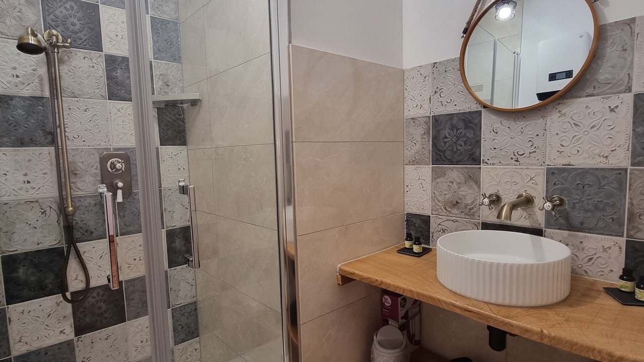 Photo of Bathroom in Le Chatenet-en-Dognon