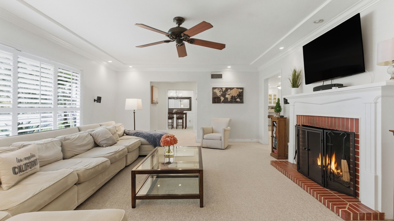Photo of Livingroom in Bakersfield