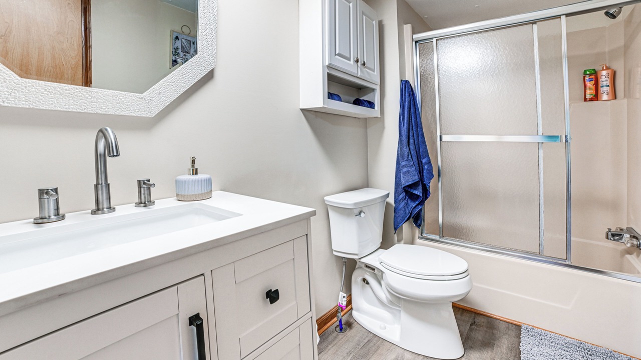 Photo of Bathroom in McEwen