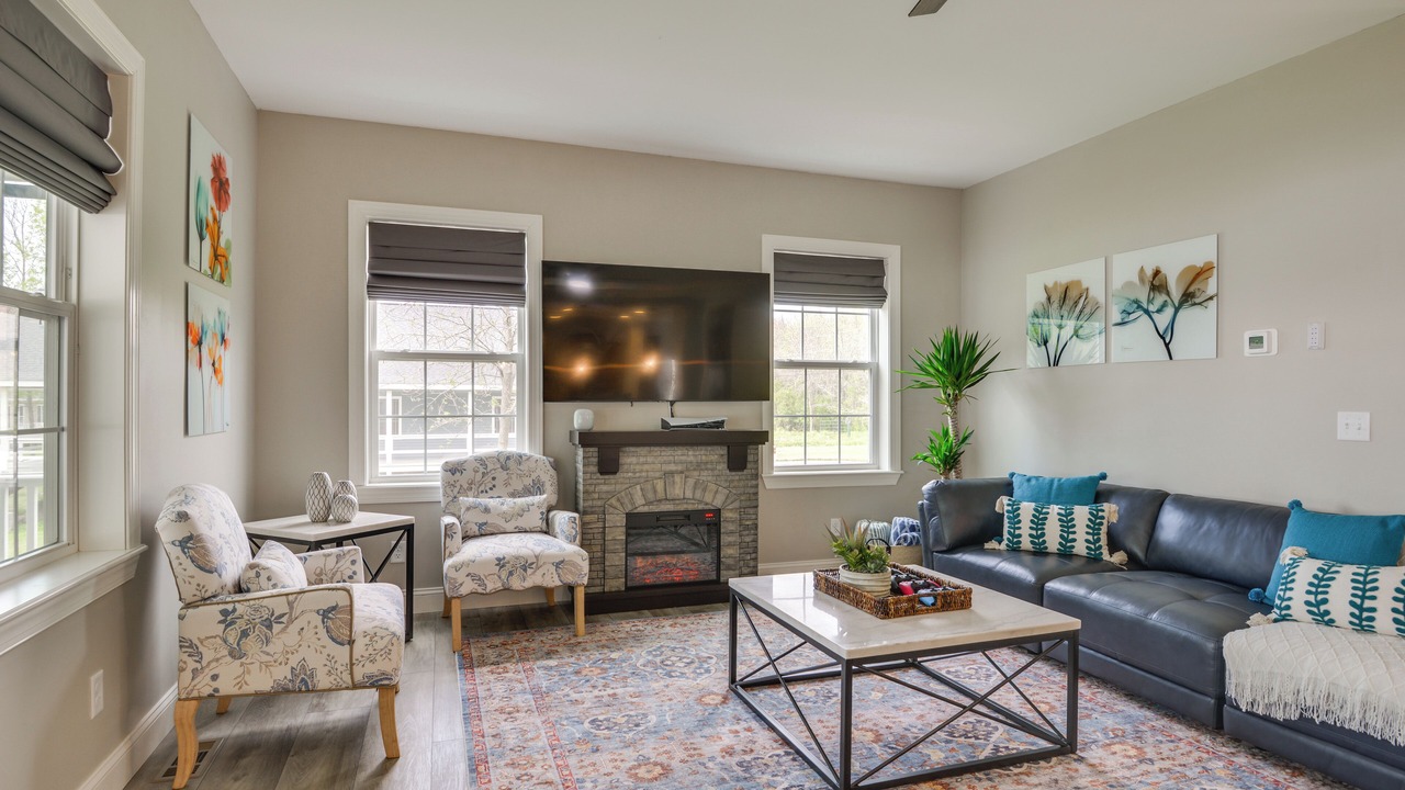 Photo of Livingroom in Three Mile Bay