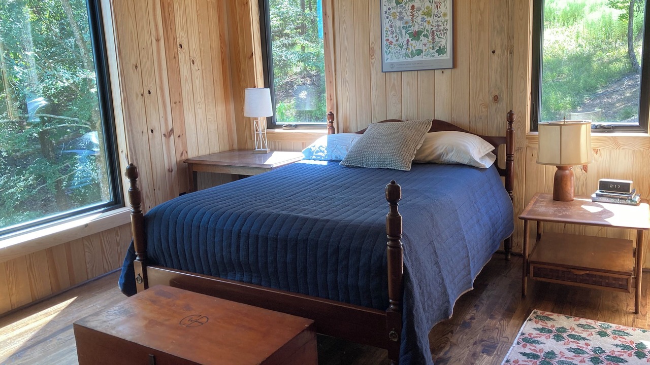 Photo of Bedroom in Samantha