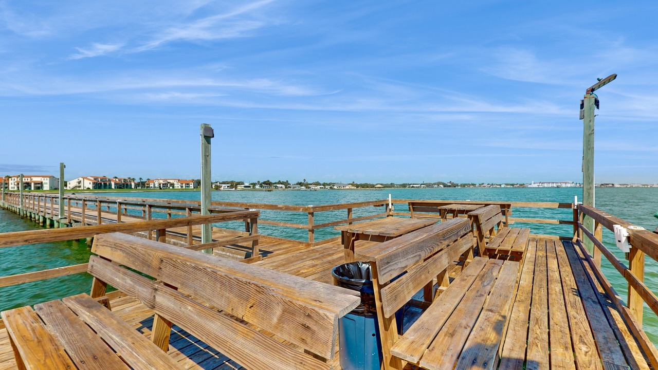 Photo of Outdoor in Harbor Oaks