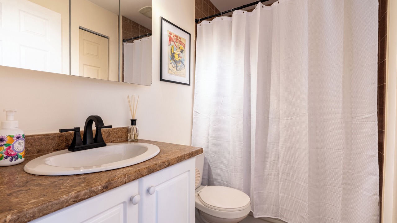 Photo of Bathroom in Marconi-Alexandra