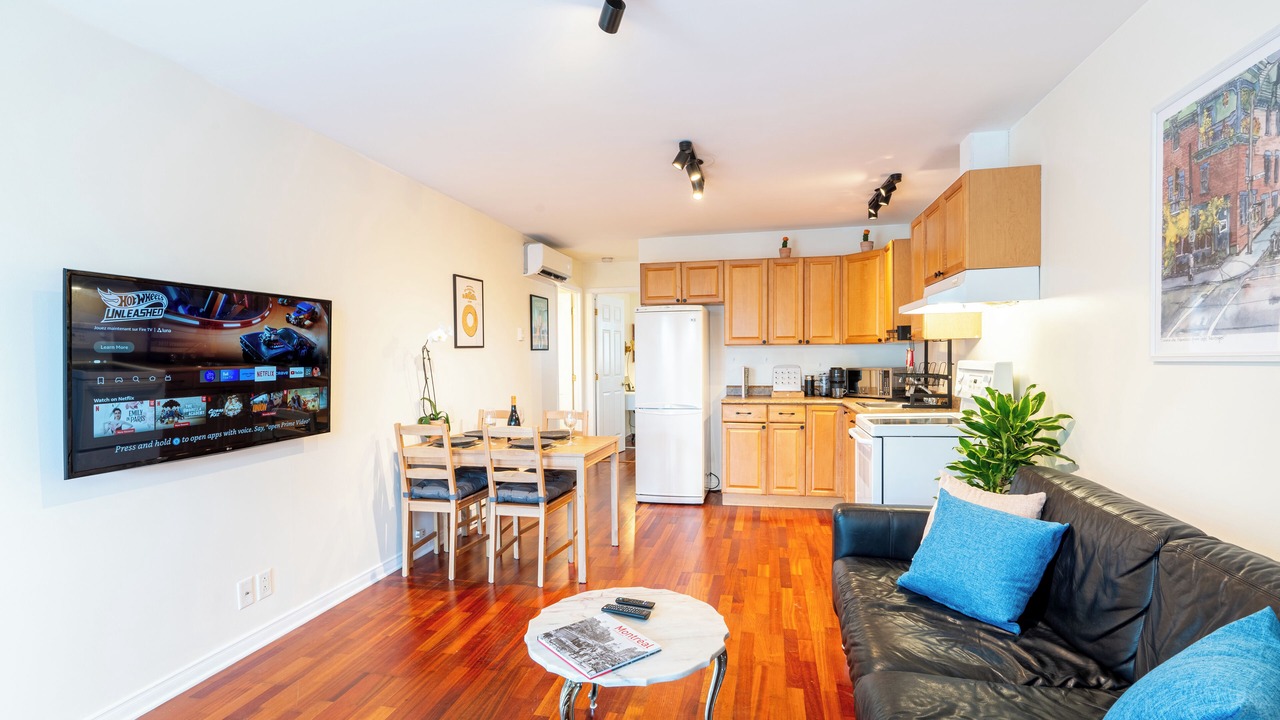 Photo of Livingroom in Marconi-Alexandra