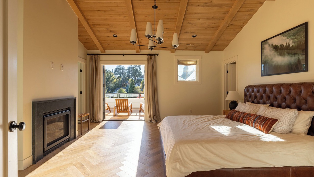 Photo of Bedroom in Laurelhurst