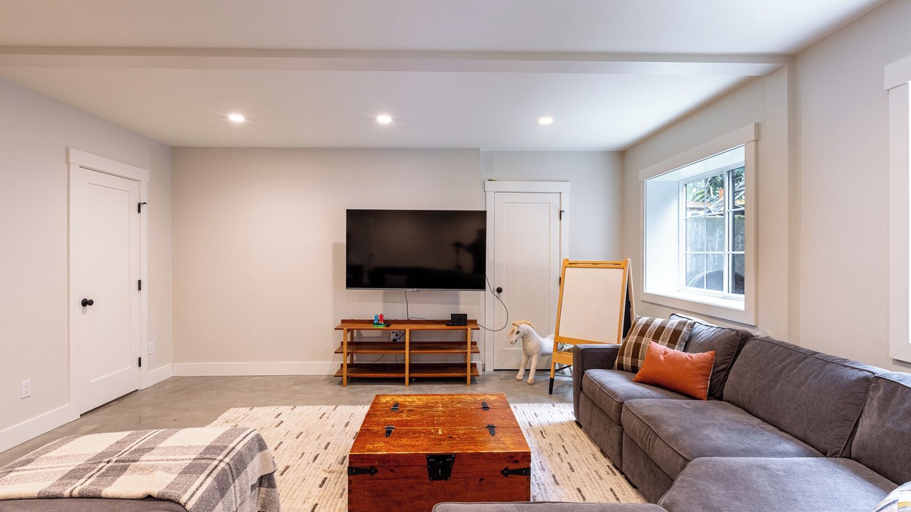 Photo of Livingroom in Laurelhurst