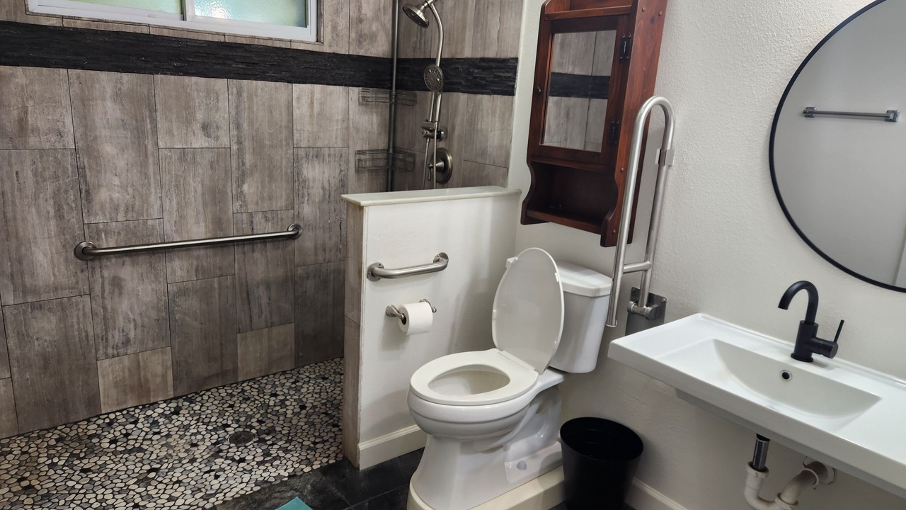 Photo of Bathroom in Kissimmee