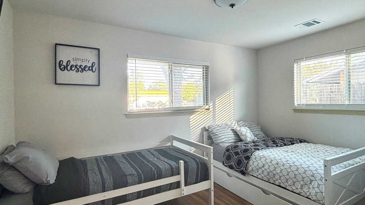 Photo of Bedroom in Georgian Acres