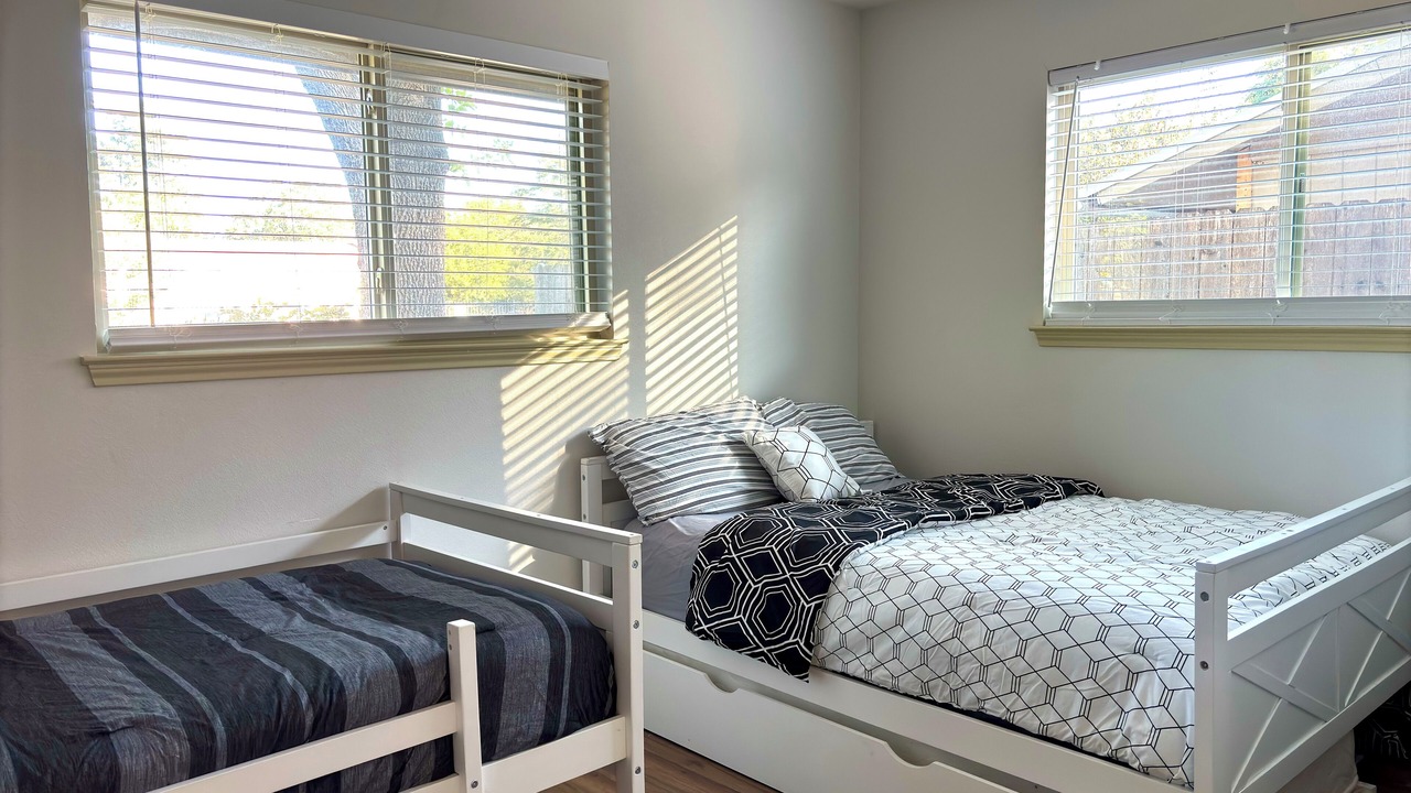 Photo of Bedroom in Georgian Acres