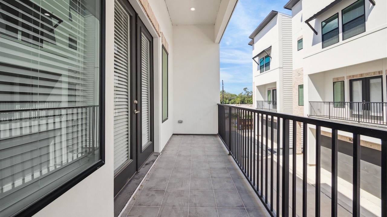 Photo of Patio Balcony in Spring Branch Central