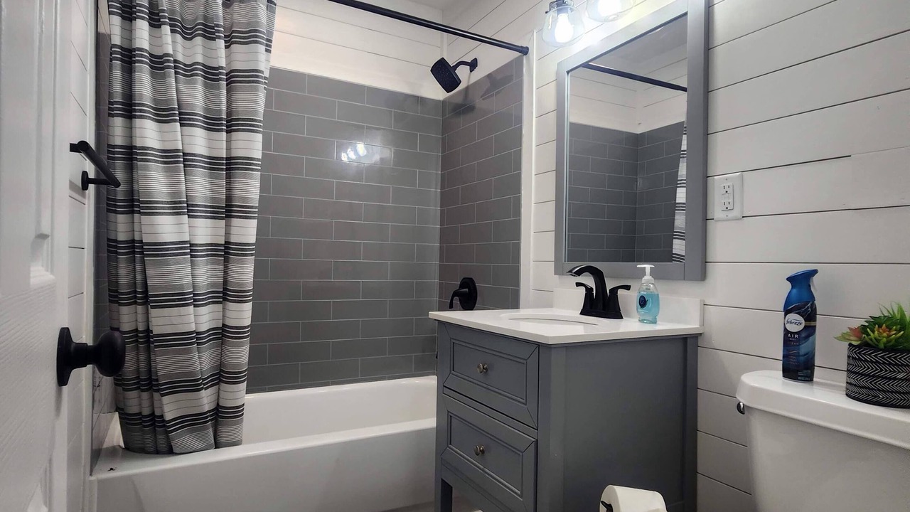 Photo of Bathroom in Grand Rivers