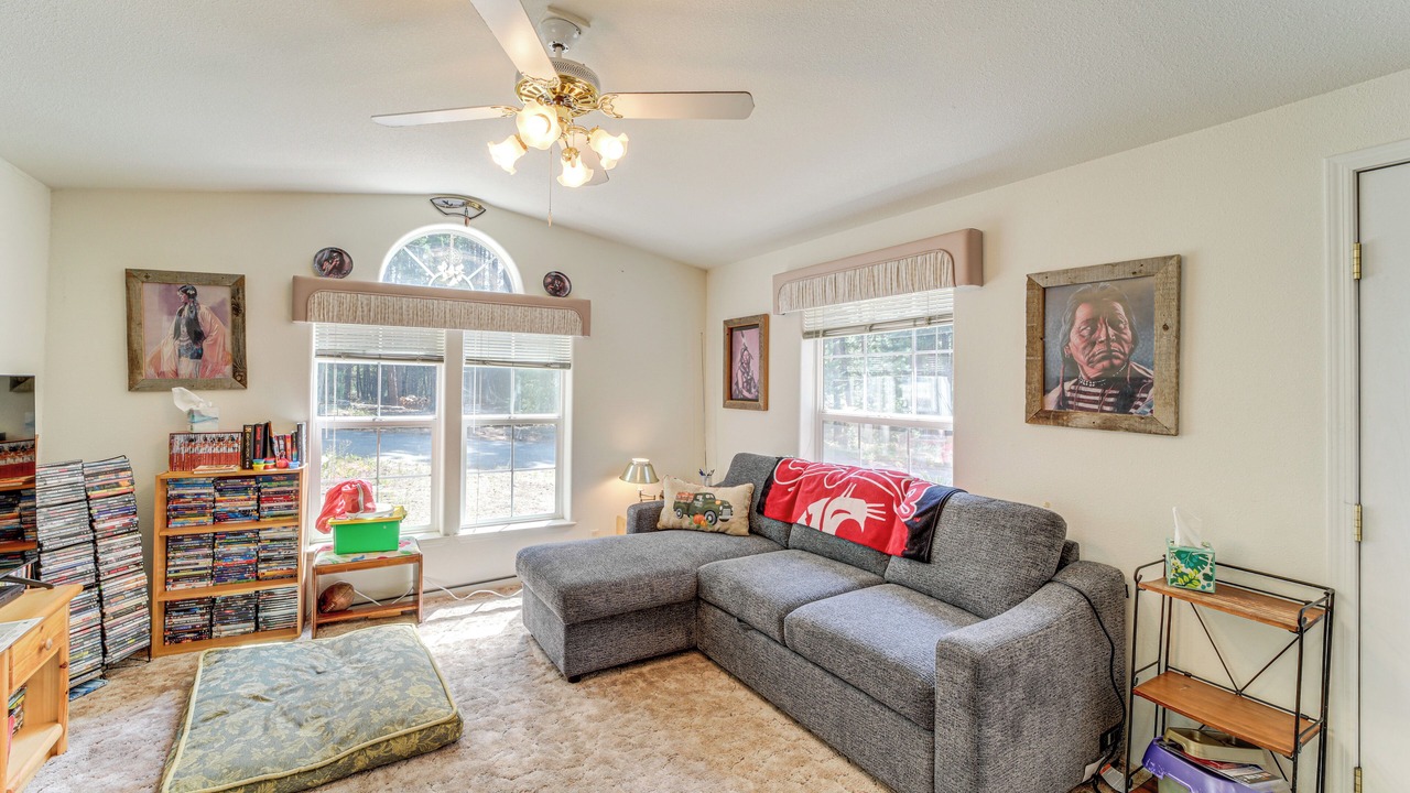 Photo of Livingroom in Ardenvoir