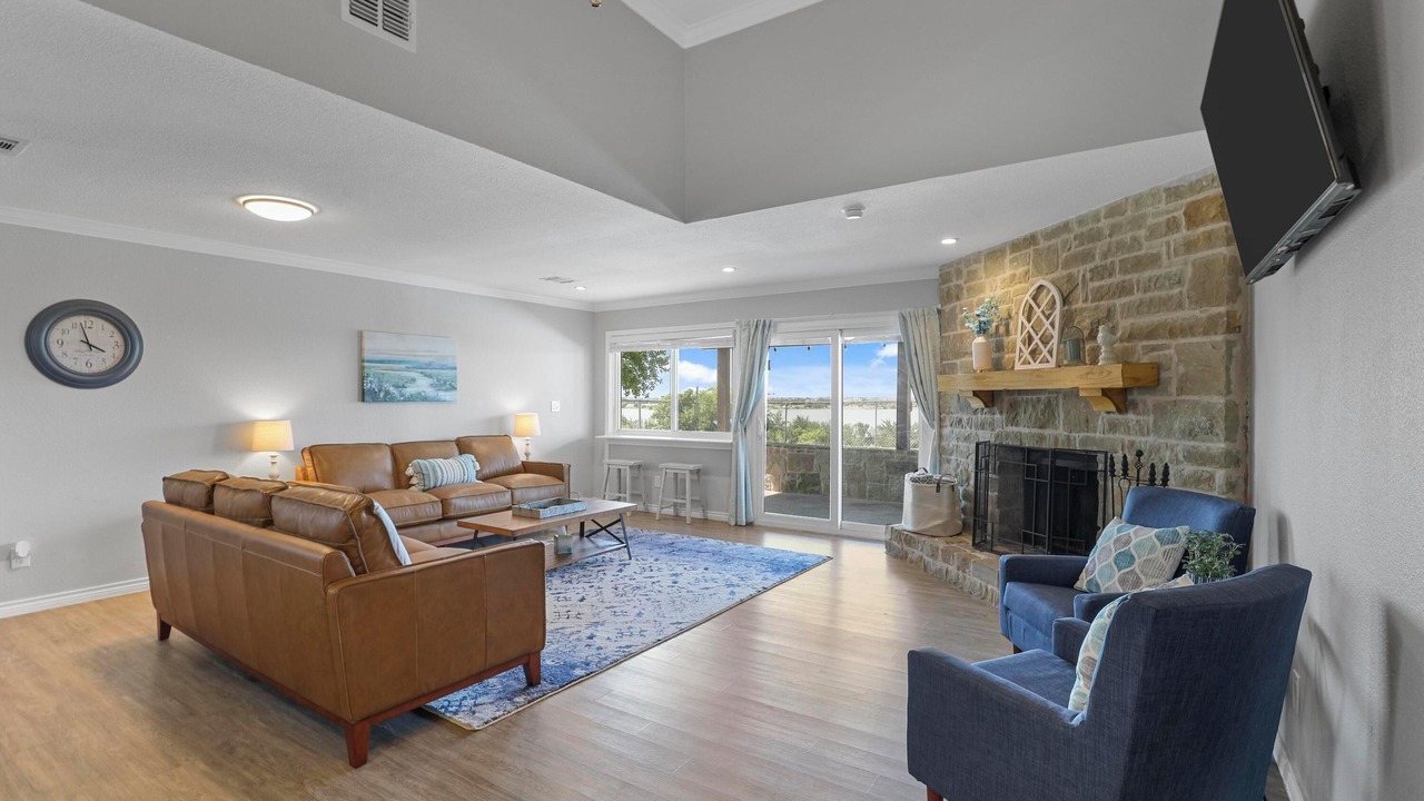 Photo of Livingroom in The Colony