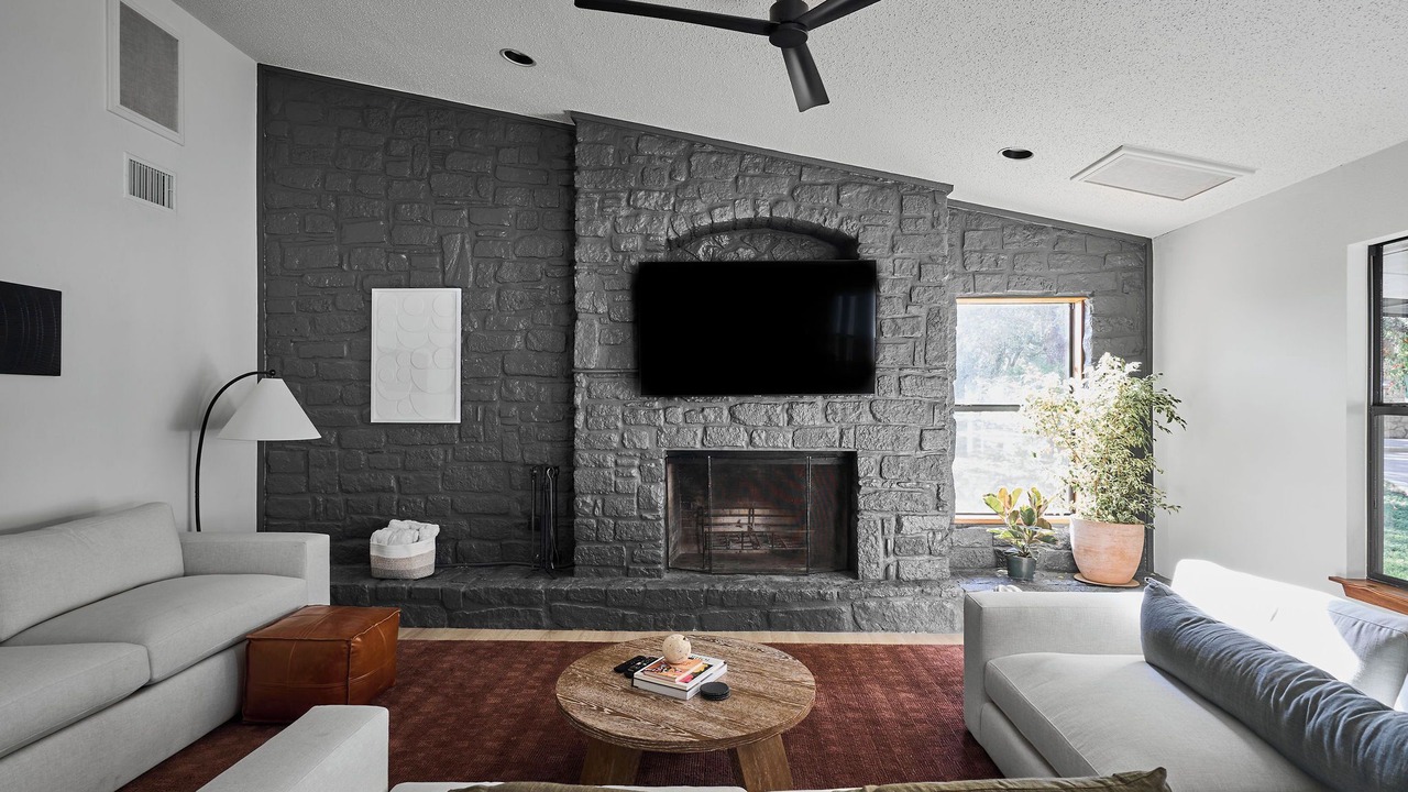 Photo of Livingroom in Long Branch Valley