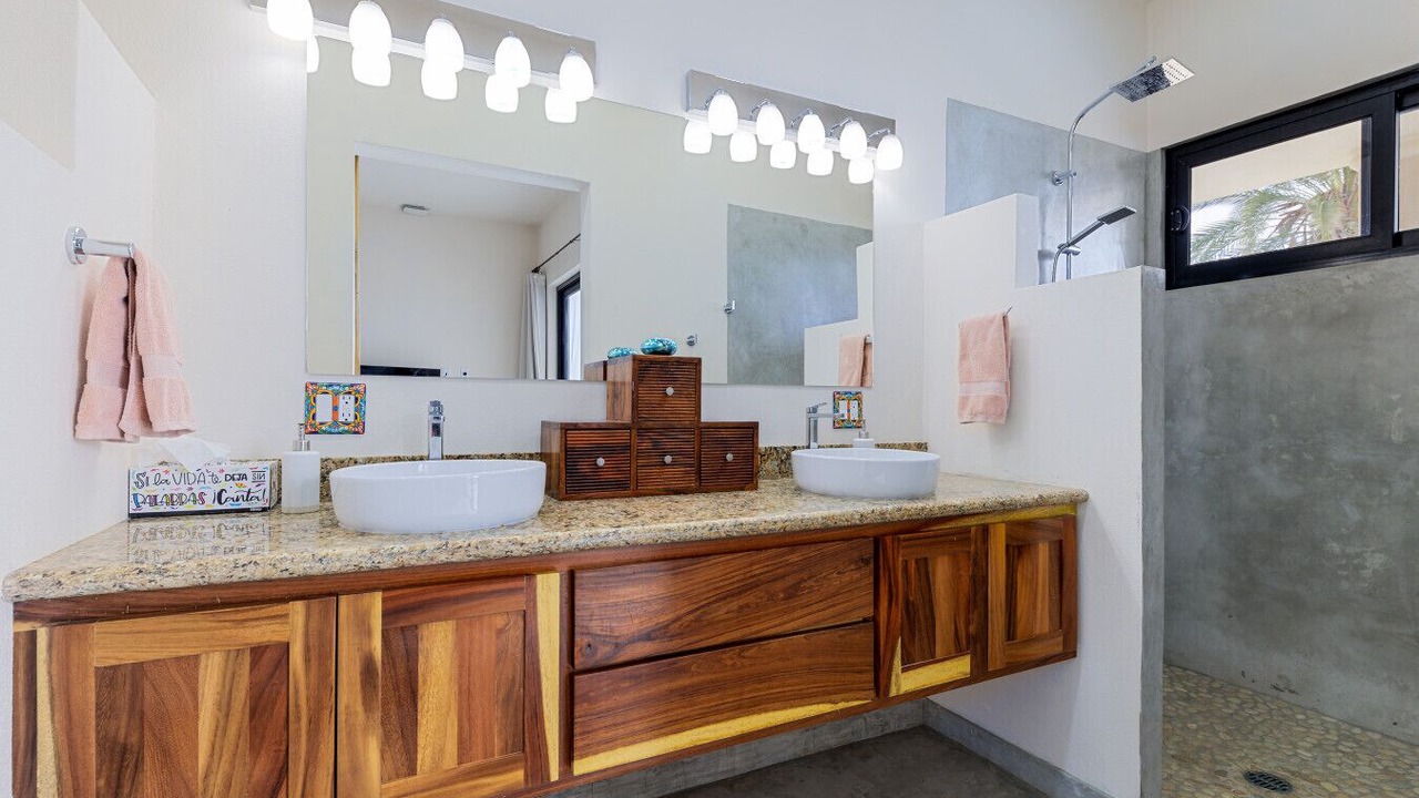 Photo of Bathroom in Los Barriles